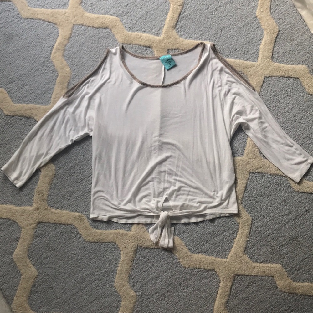 Women’s h.i.p. cold shoulder blouse